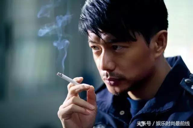 段奕宏演技炸裂穿西装,影帝段奕宏现场挑事儿放飞自我