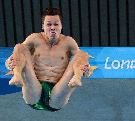 趣闻篮球赛,篮球中的假摔