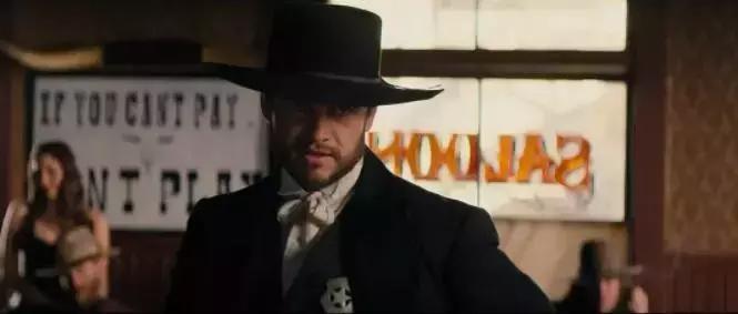 真敢拍！虐同事杀老板的大*片爽**