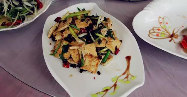 板栗树林旅游攻略,陕西板栗之乡风景图