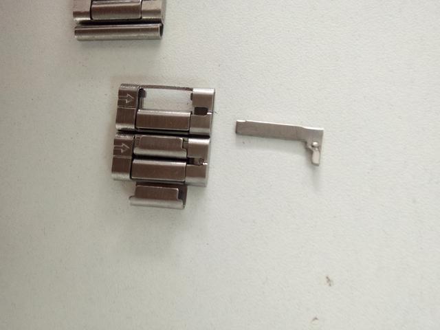 手表表带太锋利怎么处理,手表金属表带太长