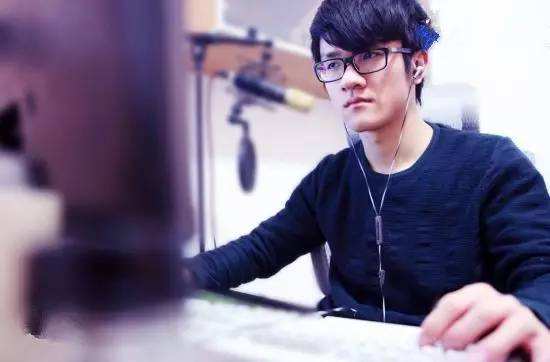 EDG俱乐部,腾讯电竞携手超竞教育招生,网友:我想去奈何学费贵