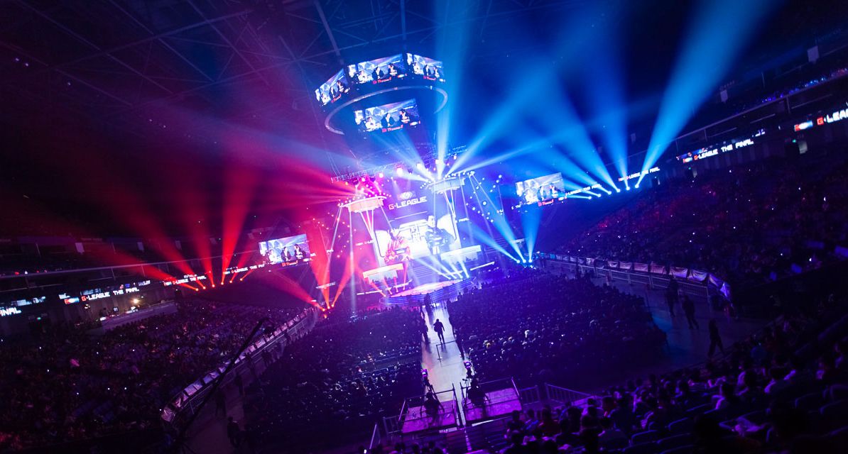 EDG俱乐部,腾讯电竞携手超竞教育招生,网友:我想去奈何学费贵