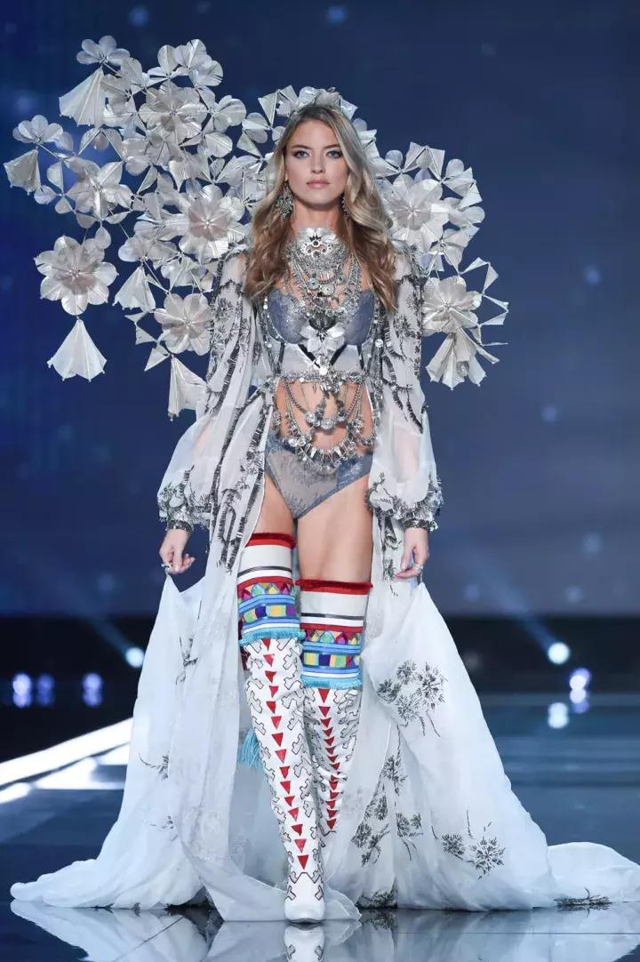 2017年维密秀视频完整版,2017维密秀现场直播