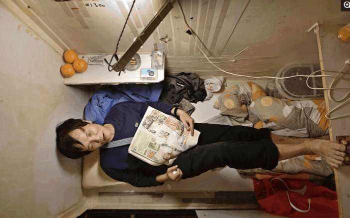 香港棺材房子的真实生活,香港的棺材房是怎么样的