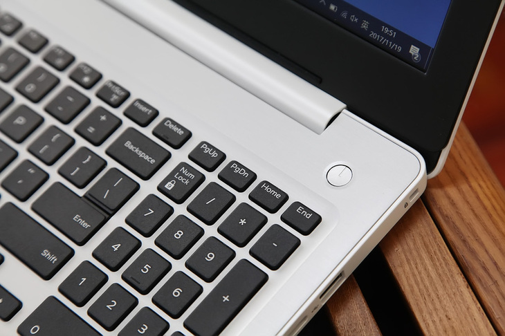 2017年戴尔笔记本灵越155000,戴尔灵越15-5510笔记本测评