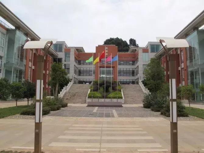 给未来“留种”!他们建的这个库是我见过最酷的