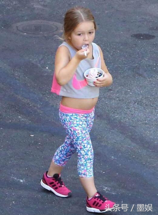 小七名媛淑女养成记，自己设计衣服还diss维多利亚的鞋子