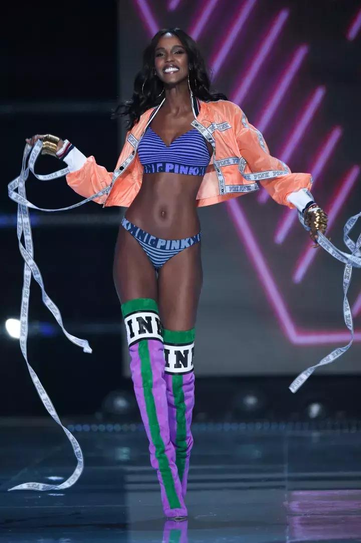 2017年维密秀视频完整版,2017维密秀现场直播