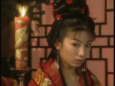 黄奕的脸为何变化这么大,黄奕年轻时的古装造型真的很惊艳