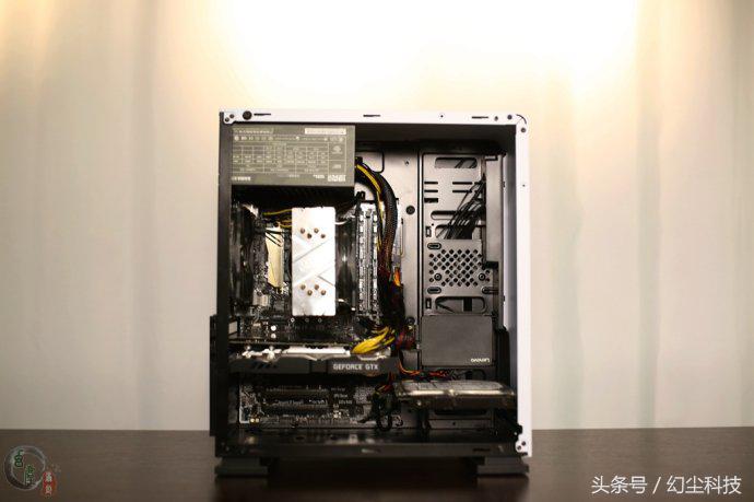 又能设计又能游戏的主机配置,全新配件组装电脑玩吃鸡