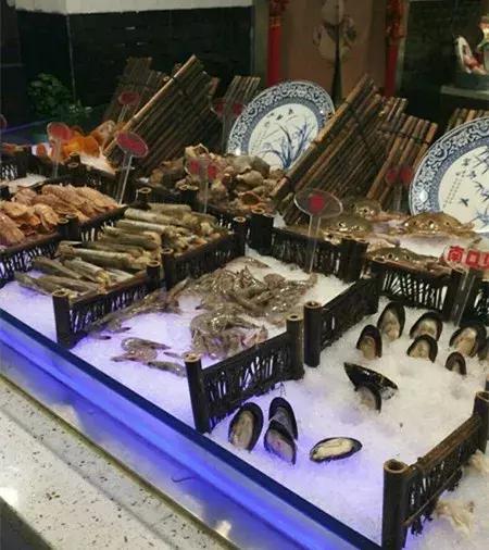 三明十大自助餐排名,扶着墙走出自助餐厅