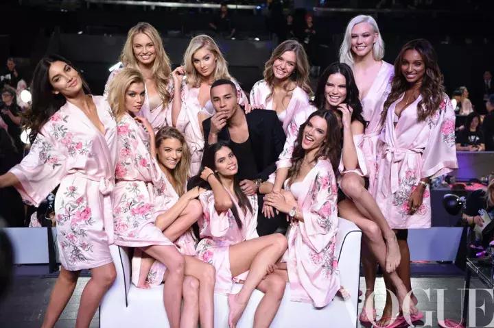 2017年维密秀视频完整版,2017维密秀现场直播