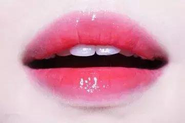 口红平价推荐9.9,口红王子与公主迪丽热巴