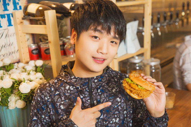 一周体育营销案例:阿迪发布2018年世界杯用球,HugoBoss转投FE