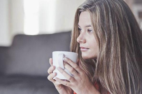 早上一杯淡盐水能排毒吗,早上一杯淡盐水有什么好处和坏处