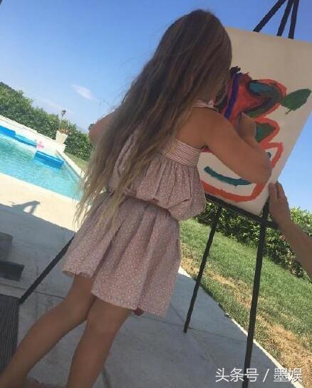 小七名媛淑女养成记，自己设计衣服还diss维多利亚的鞋子