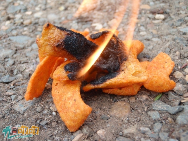 快速清理玻璃上的胶,快速清洗玻璃胶水妙招图解