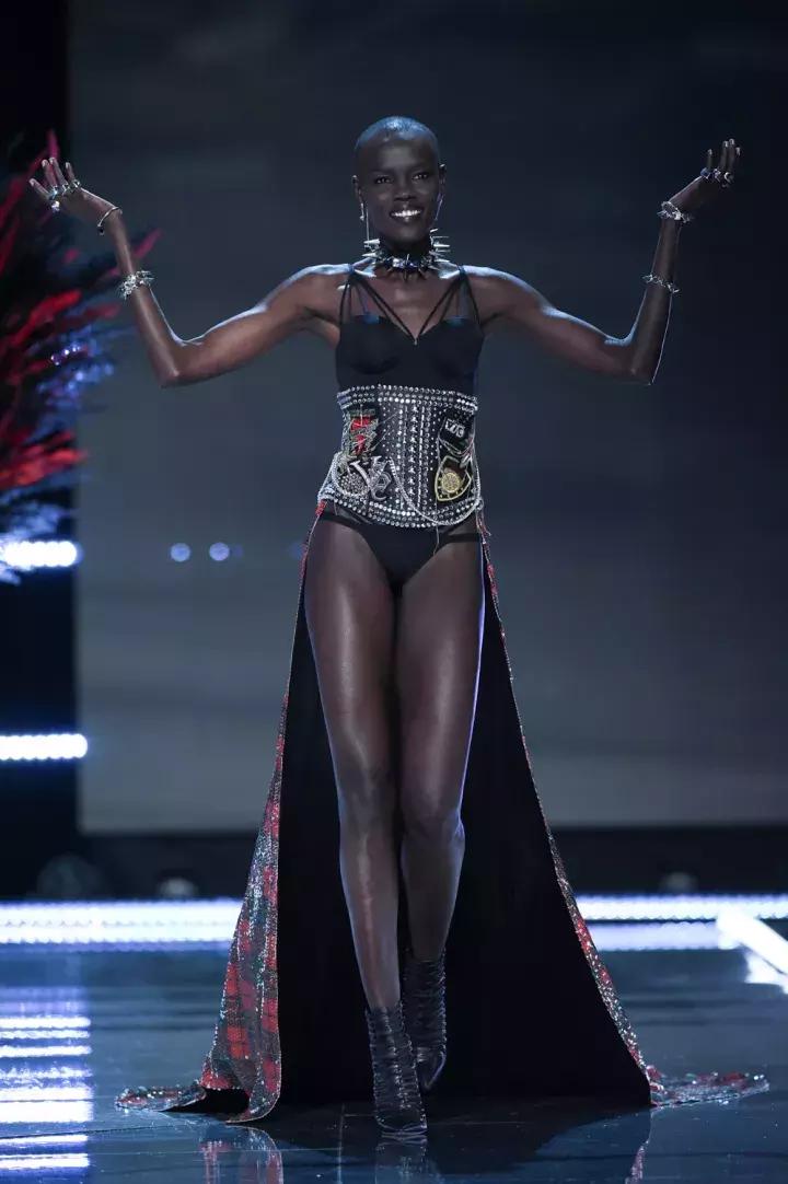 2017年维密秀视频完整版,2017维密秀现场直播