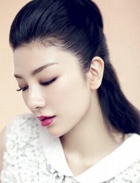 黄奕的脸为何变化这么大,黄奕年轻时的古装造型真的很惊艳