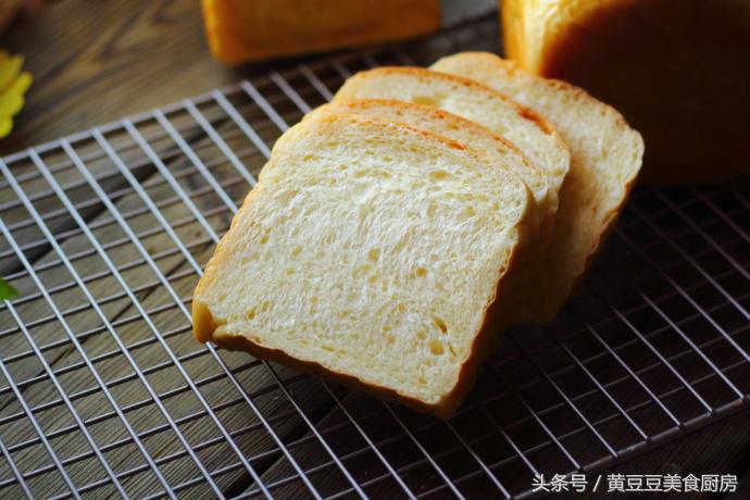 做蛋糕剩的奶油怎么吃,做蛋糕剩下的奶油怎样处理吃啊