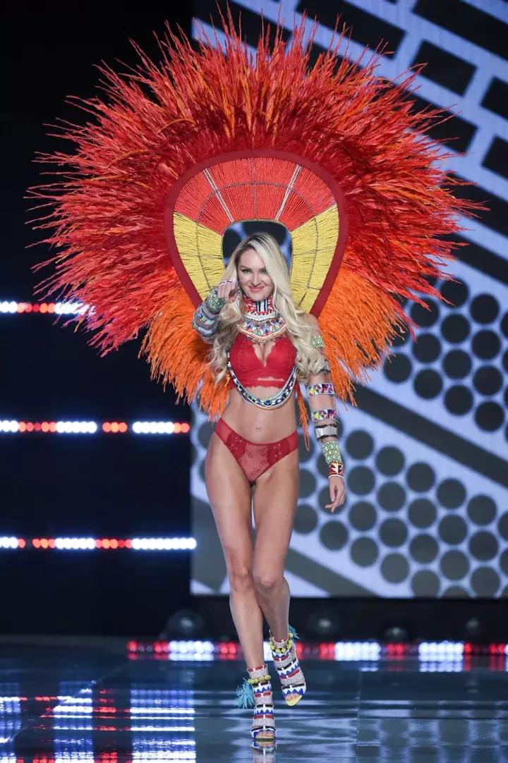 2017年维密秀视频完整版,2017维密秀现场直播