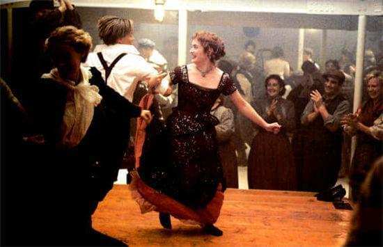 不倒翁醒酒器与传统醒酒器哪个好,红酒醒酒需要专门的醒酒器吗