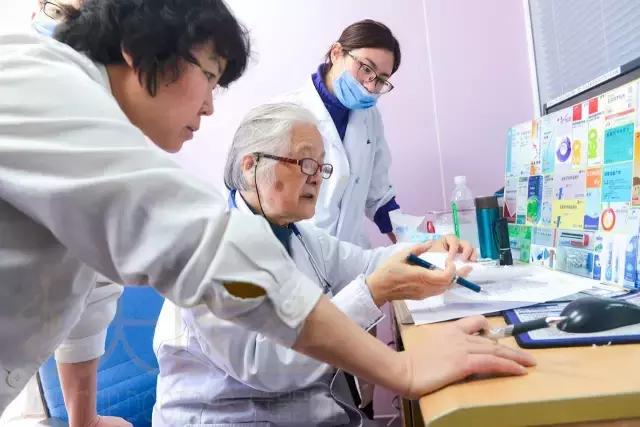 哮喘专家教授,儿科专家陈育智