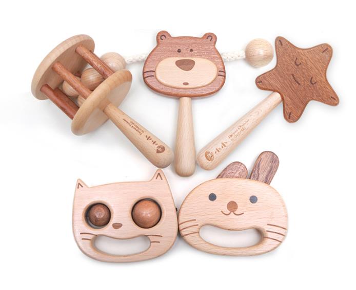 0到1岁宝宝玩具怎么选,2个月宝宝玩具必买清单