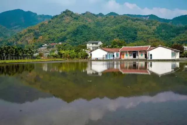 客家经典民宿,这里是一间极具岭南特色的民宿