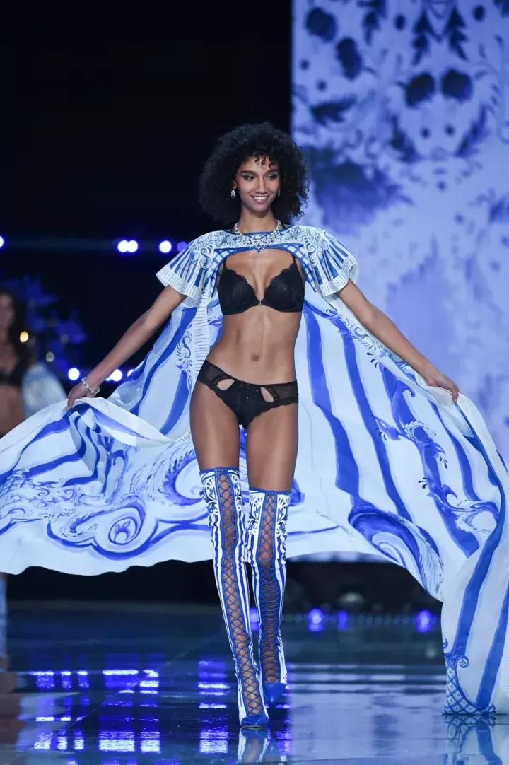 2017年维密秀视频完整版,2017维密秀现场直播