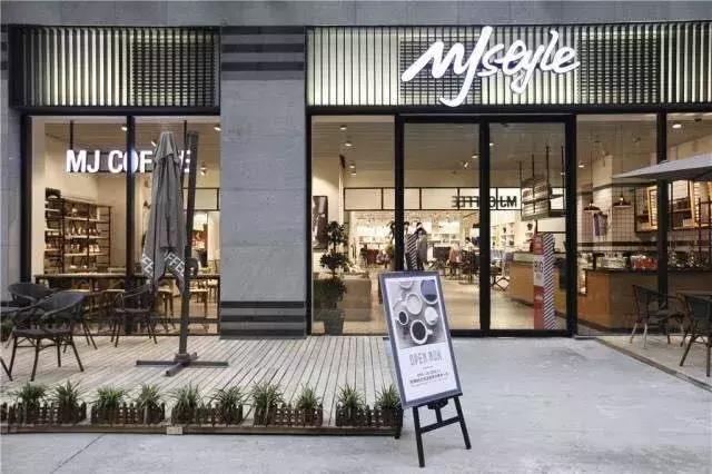 比较时髦的女装品牌,时髦女装牌子有哪些