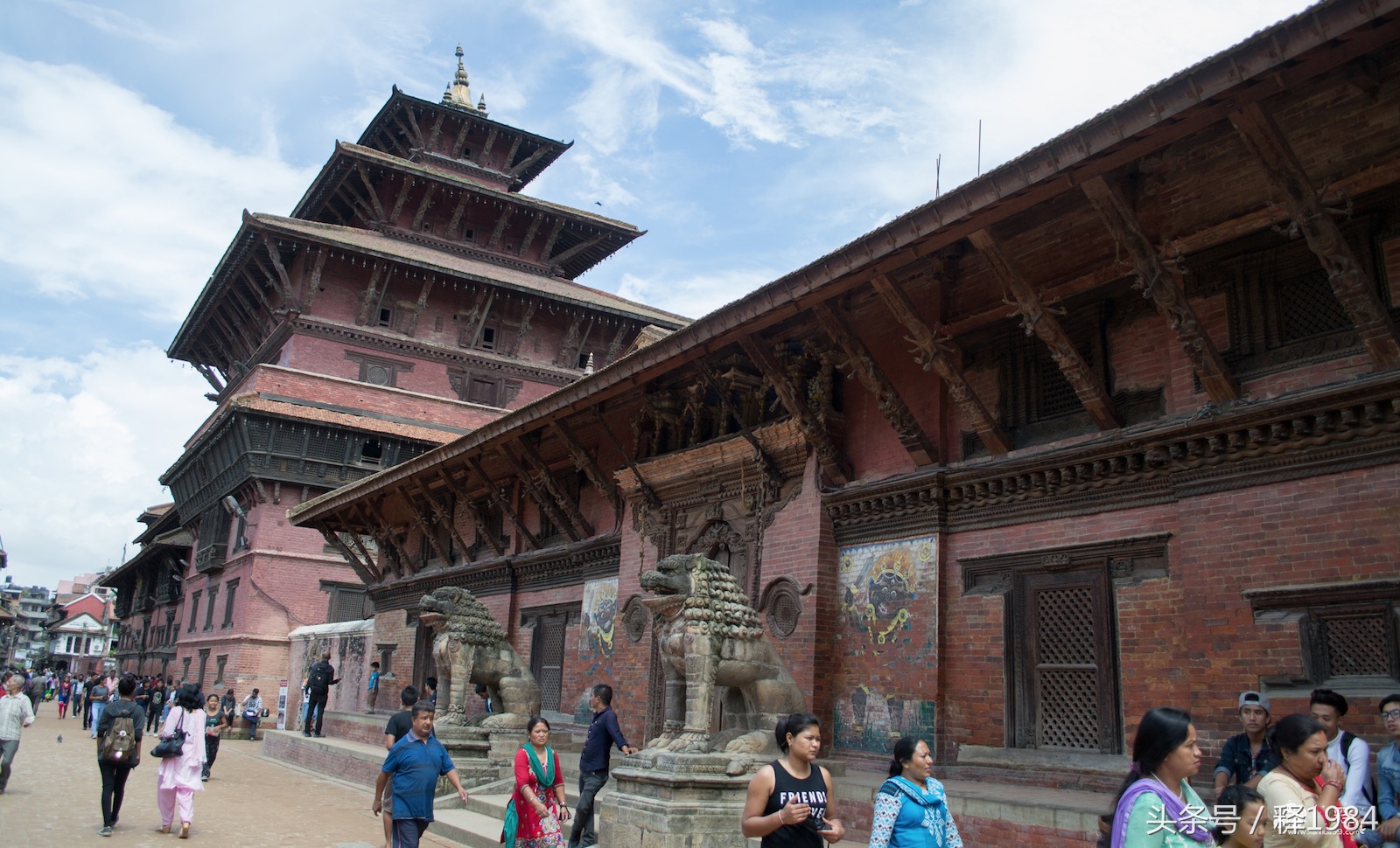 尼泊尔100元人民币能过怎样的生活 (100人民币在尼泊尔能买什么)