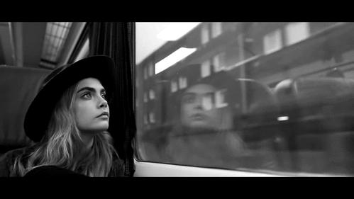 喜欢一个人是只喜欢某些点吗,喜欢一个人就会一直喜欢一个人