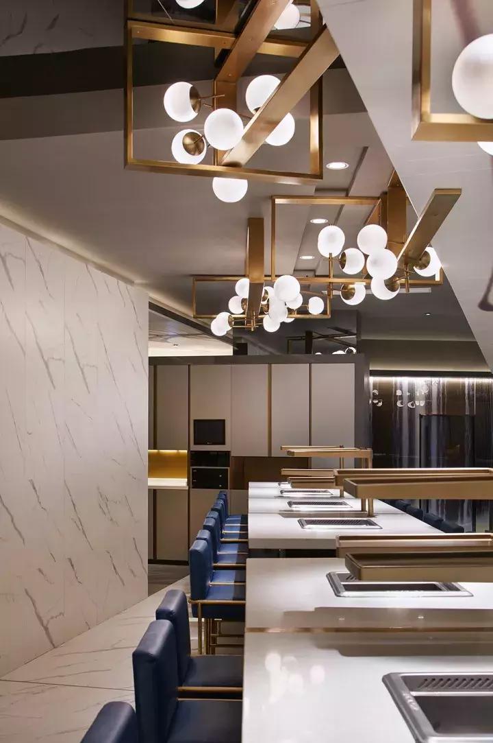 海底捞改变传统火锅模式,海底捞火锅成功创新秘诀