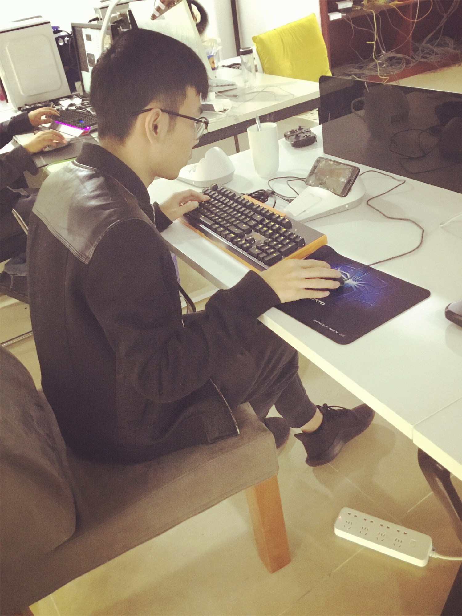 kmax枪神王座说明书,手游吃鸡键鼠转换器哪个好用