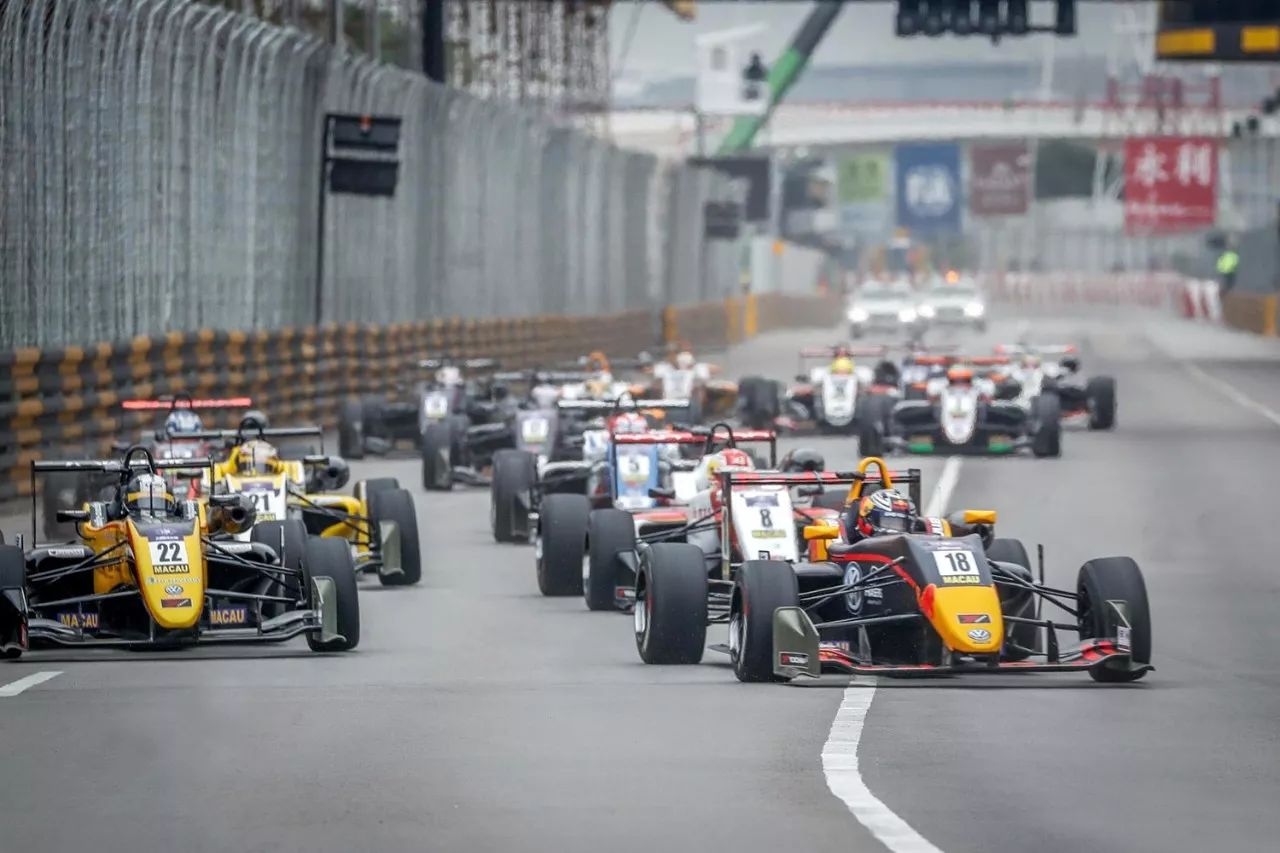 碰撞大赛车,史上最强赛车碰撞