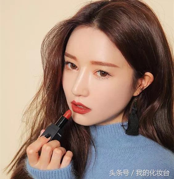 不会涂口红的样子,不会涂口红就不要跟风