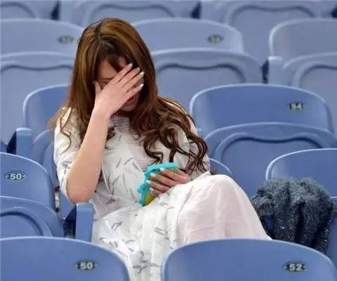 你留着那些垃圾干嘛英文,你留着那些垃圾干嘛英文歌