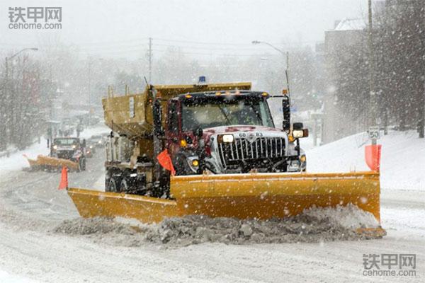 国外发达的除雪机械有哪些,美国除雪工具种类