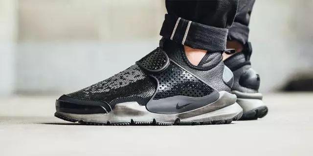 红遍全宇宙的“袜子鞋”,就问你懂多少?