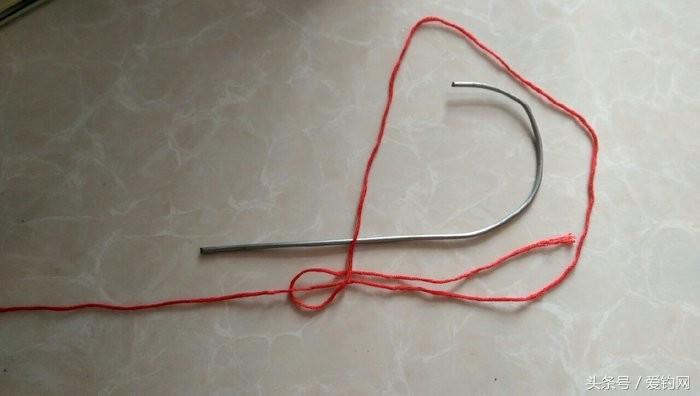 钓鱼还不会绑鱼钩?详细的绑鱼钩图示,就在这里!