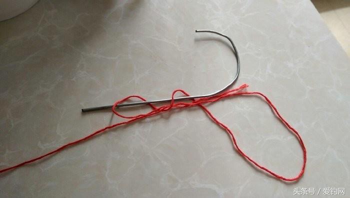 钓鱼还不会绑鱼钩?详细的绑鱼钩图示,就在这里!
