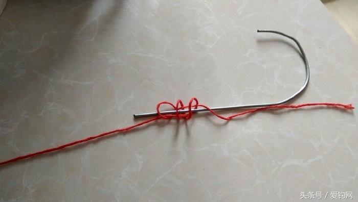 钓鱼还不会绑鱼钩?详细的绑鱼钩图示,就在这里!