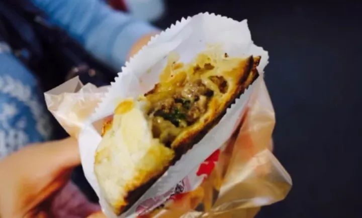 各位吃货请注意，由台北开往高雄的“逛吃”号列车即将发车！