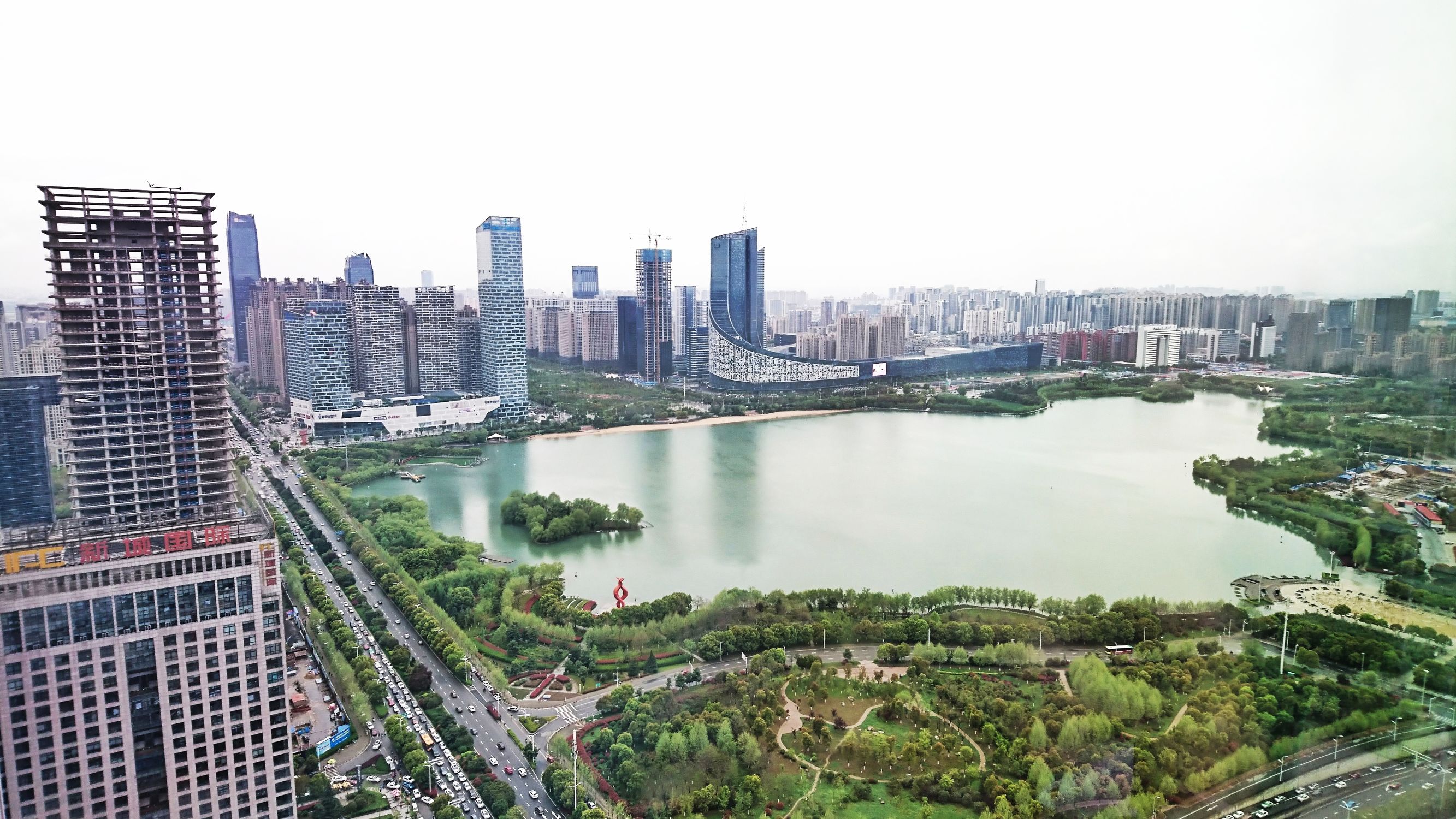 天鹅湖万达和万象城哪个好,天鹅湖万达竞争对手