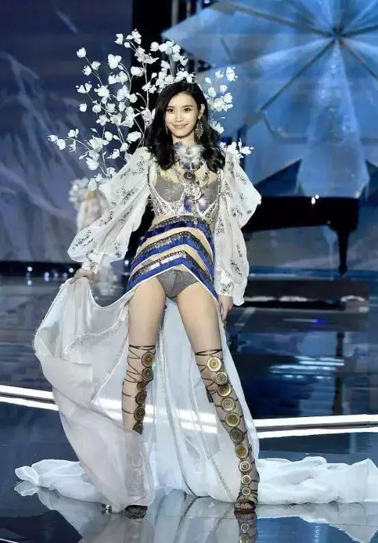 华丽的“梦瑶摔”，能否推动防滑砖标准快点建立？