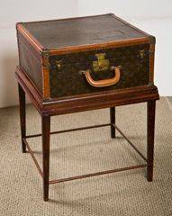 lv包袋系列的精髓所在,lv经典小方包袋