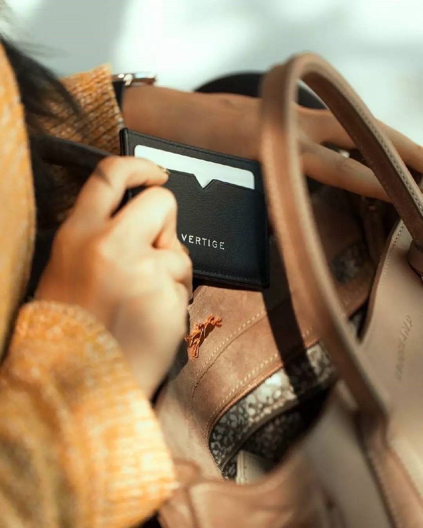 鐩樼偣閭ｄ簺绁炲鐨勫皬鐗╀欢,鎵嬭杩欐牱鏀剁撼鍛婂埆涔变竷鍏碂