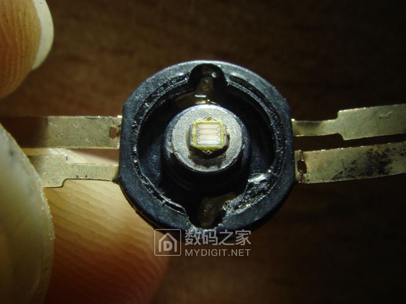 贴片led灯珠原理图详解,一个led灯珠